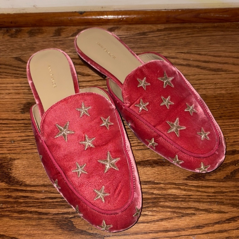 Ann Taylor mules 8.5